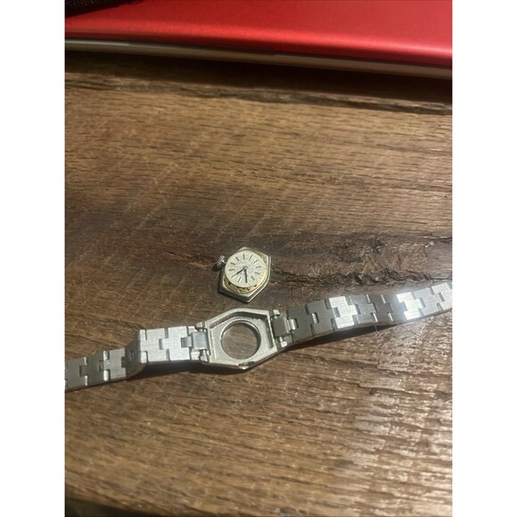 VINTAGE 1970s BULOVA GODDESS OF TIME WIND-UP WATCH BRACELET #3676 Works - Picture 3 of 11